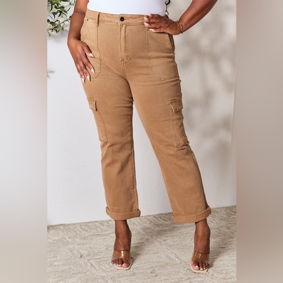 NEW**-Risen Full Size High Waist Straight Jeans with Pockets OFFERS WELCOME - Picture 5 of 9